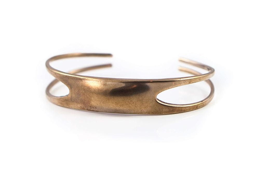 INTRODUCING THE MERMAID’S PURSE CUFF - Cape Clasp