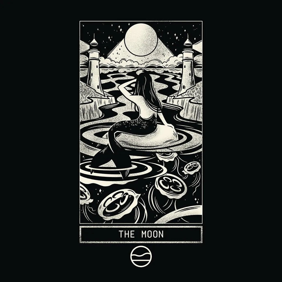 Tarot Pocket Tee - Cape Clasp