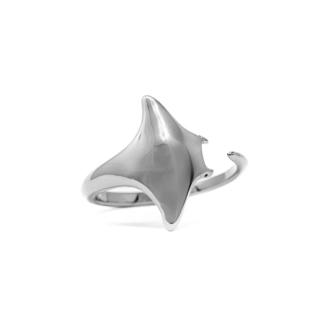 Manta Ray Ring - Cape Clasp