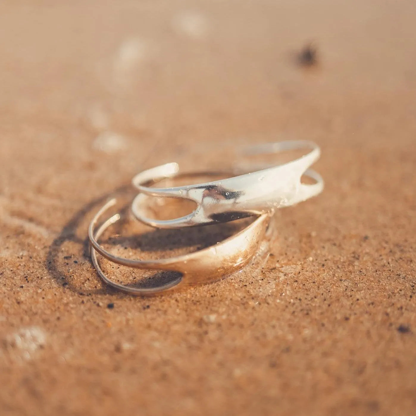 Mermaid's Purse Cuff - Cape Clasp