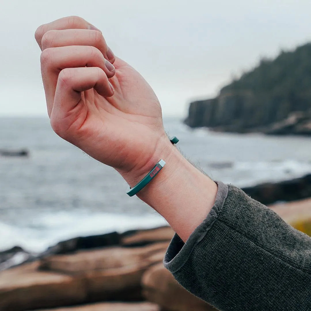Recycled sea sales plastic bracelet