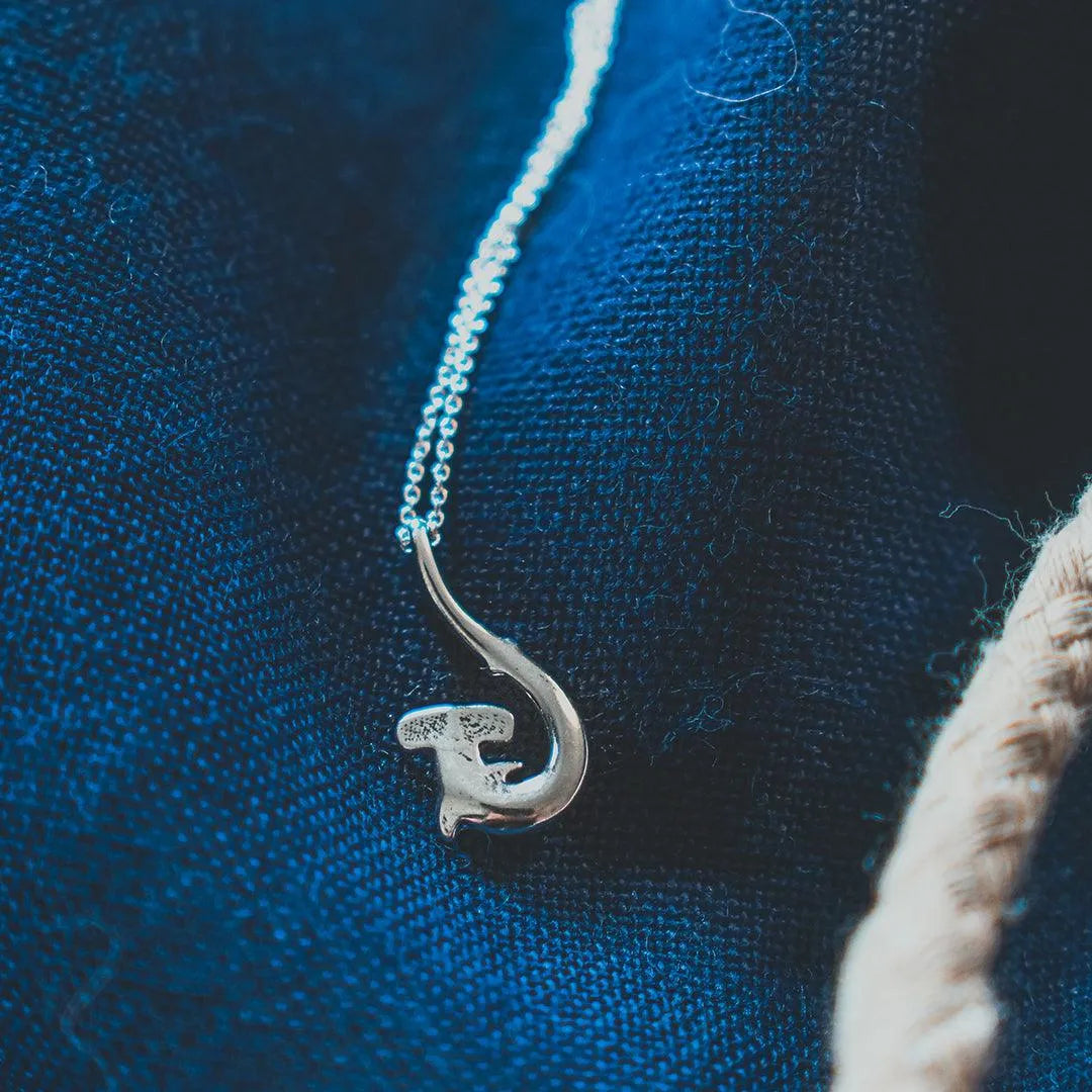Hammerhead Shark Necklace - Cape Clasp