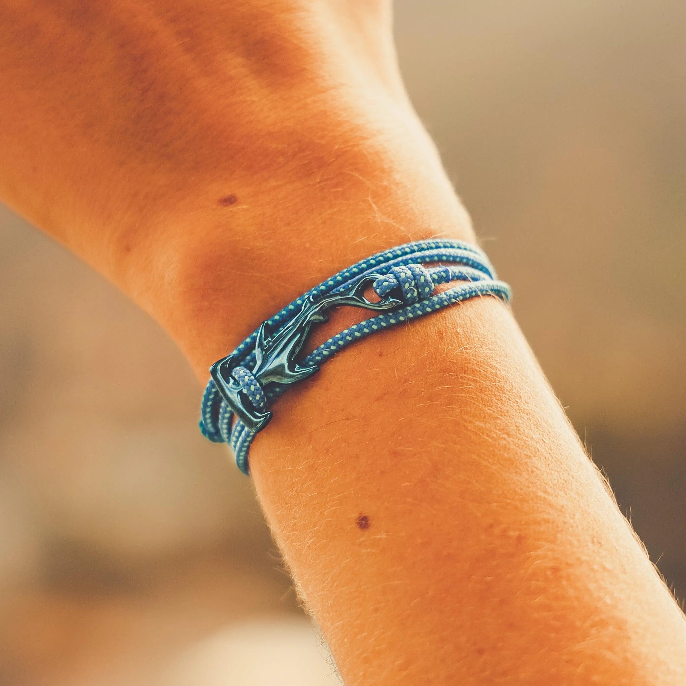 Hammerhead Shark Tracker Bracelet - Cape Clasp