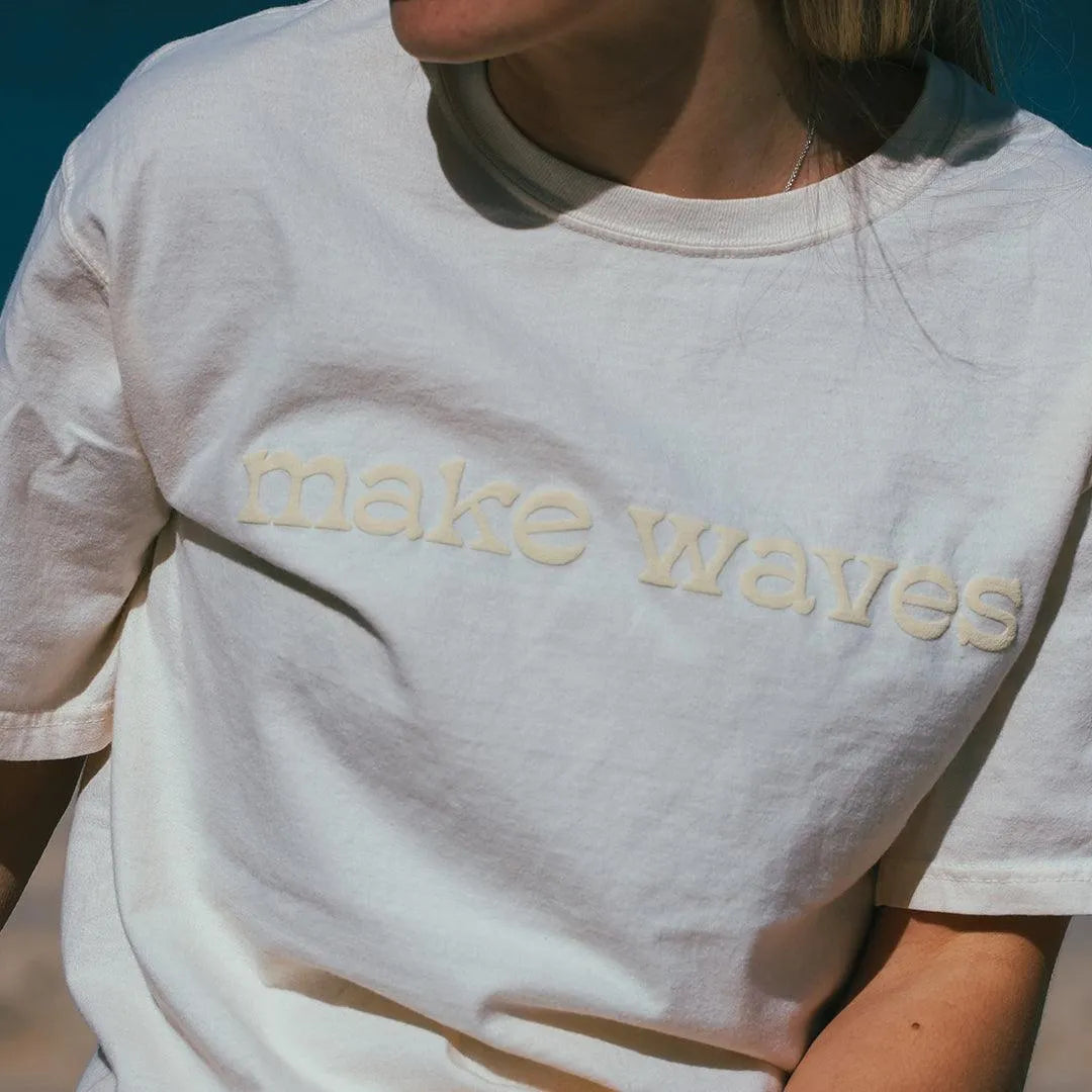 MW Vintage Type Tee - Cape Clasp
