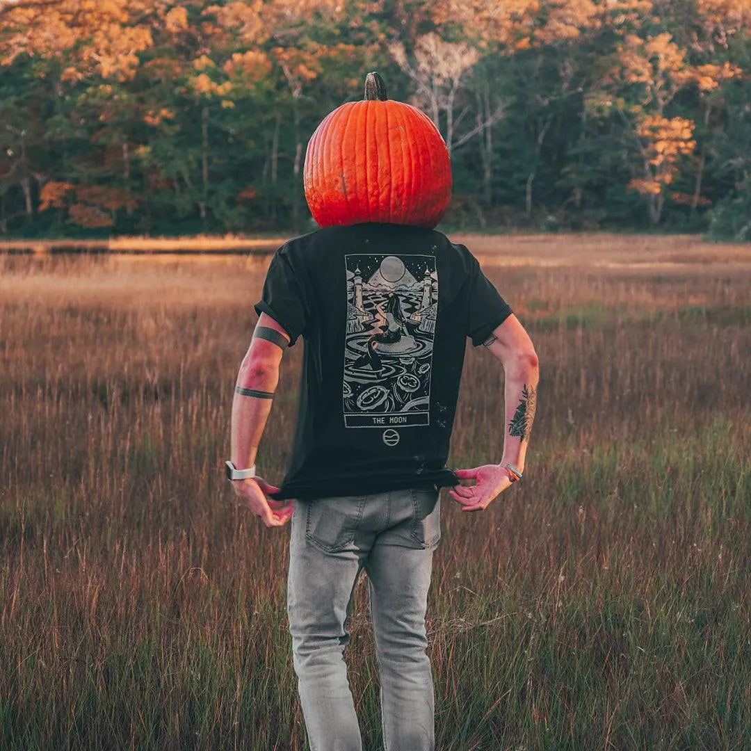 Tarot Pocket Tee - Cape Clasp